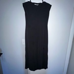 Chic Black Maxi Dress w/ Slits